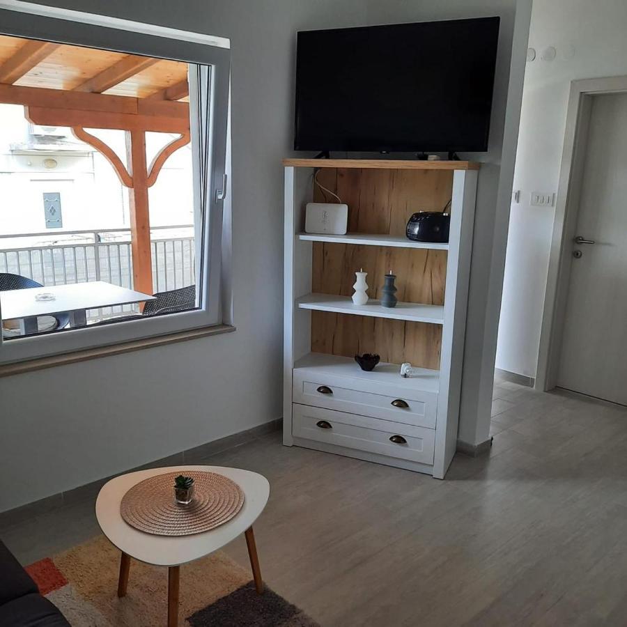 Tara'S Apartman San Pietro di Brazza Esterno foto