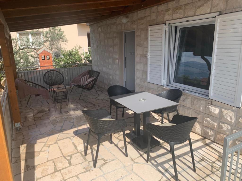 Tara'S Apartman San Pietro di Brazza Esterno foto
