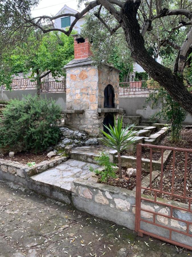 Tara'S Apartman San Pietro di Brazza Esterno foto